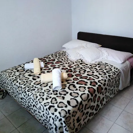 Apartment Cute Studio For Two
